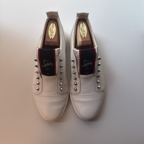 Christian louboutin v - christian,